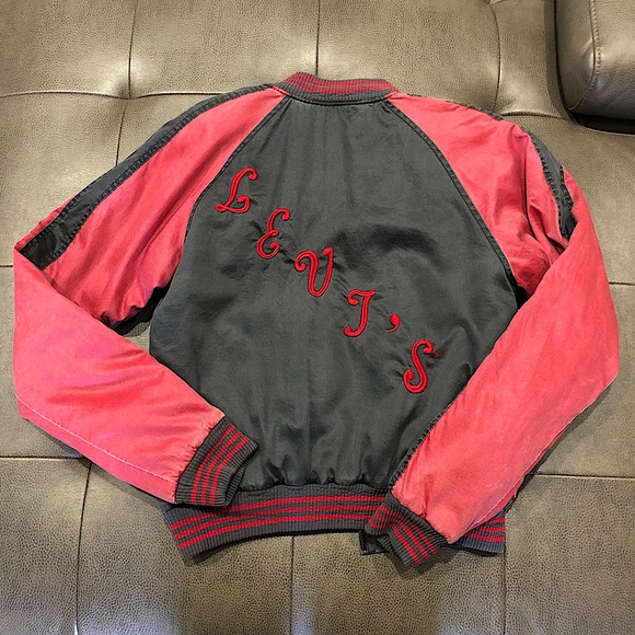 LEVI’S Vintage Embroidered Bomber Jacket